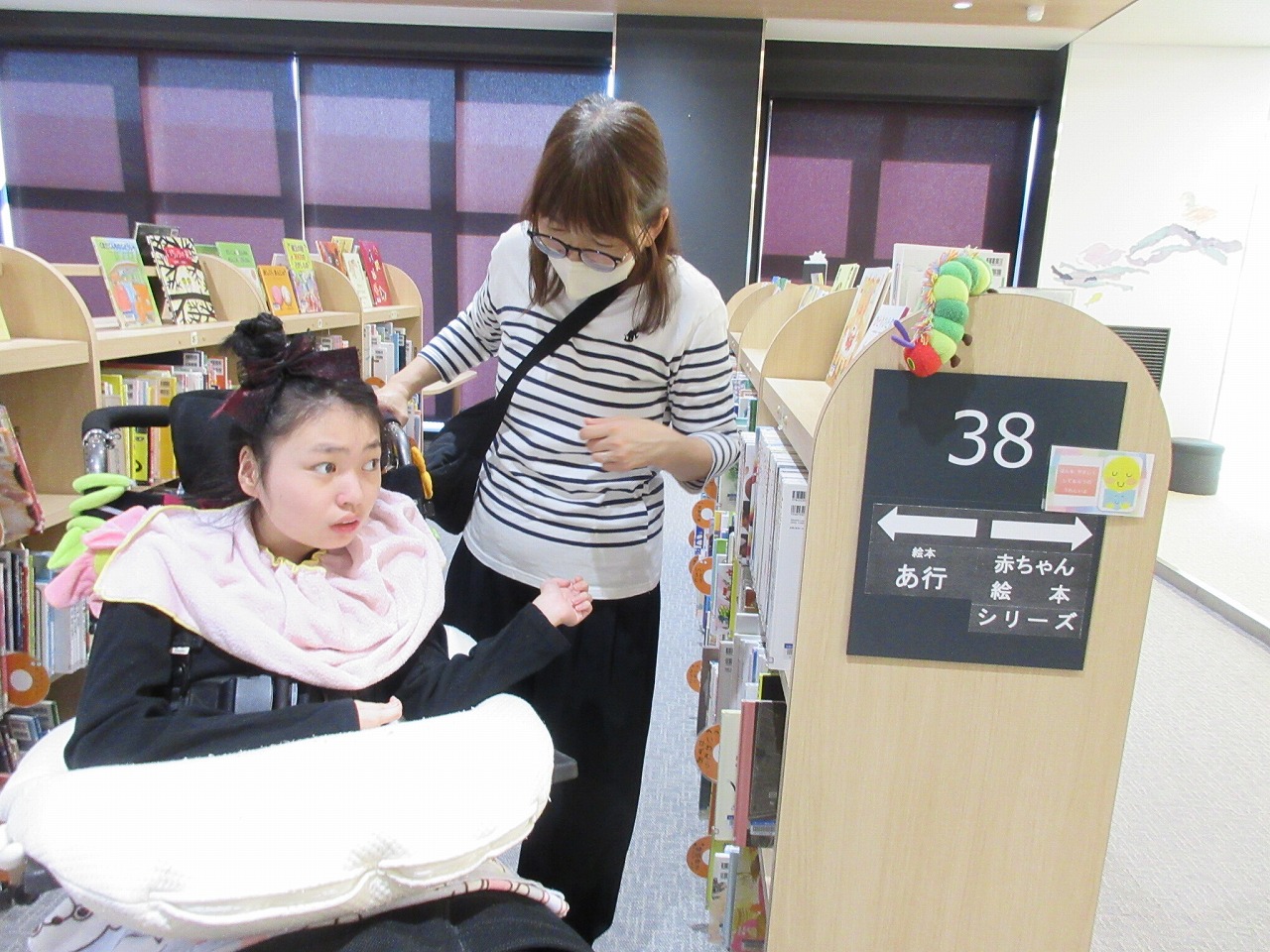 R7 校外学習（鴨島図書館・ビッグ） (85)