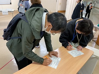 R7 キッチンカー活用事業 (64)